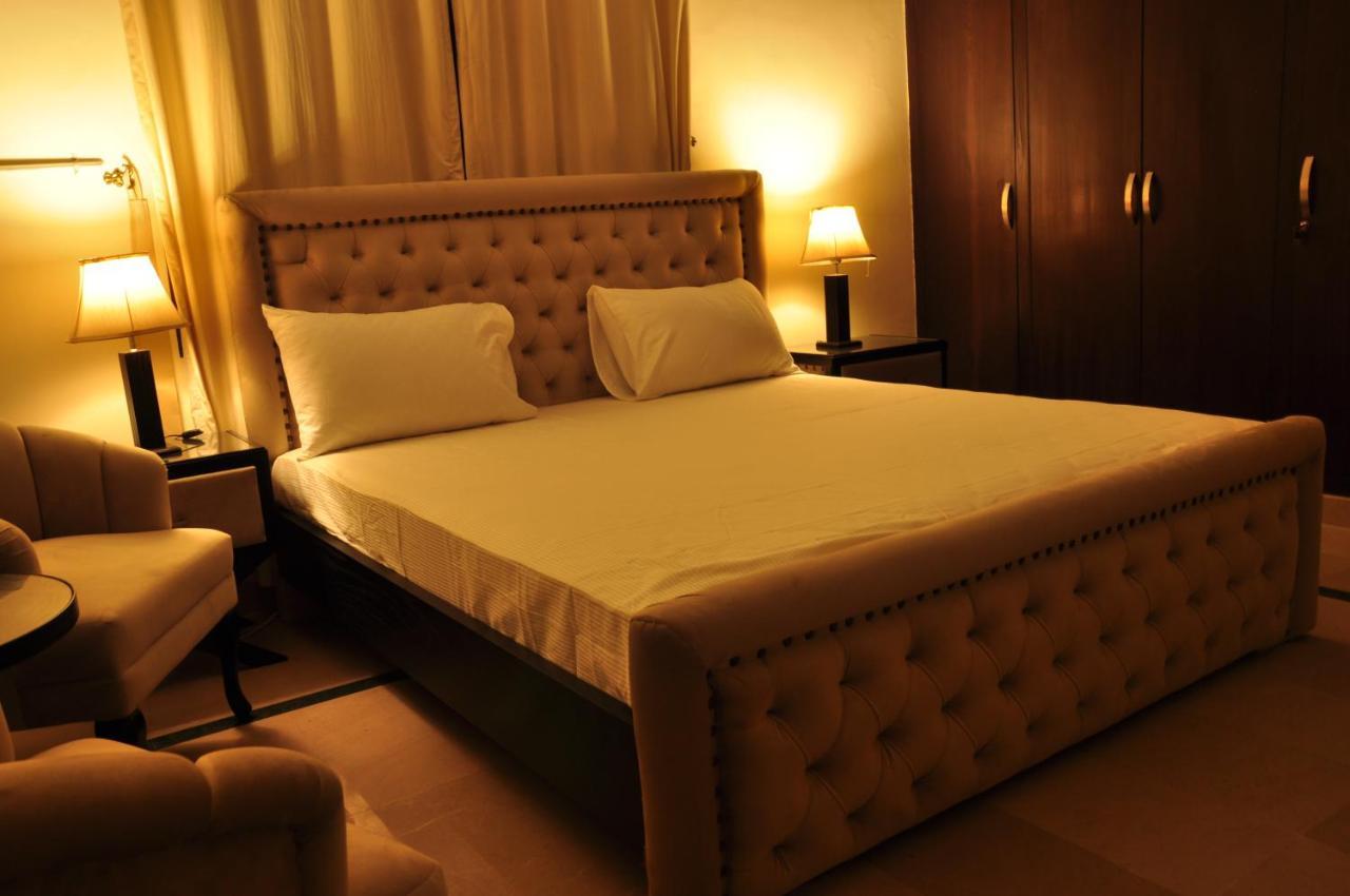 Reina Boutique Hotel - G6/3 Islamabad Buitenkant foto