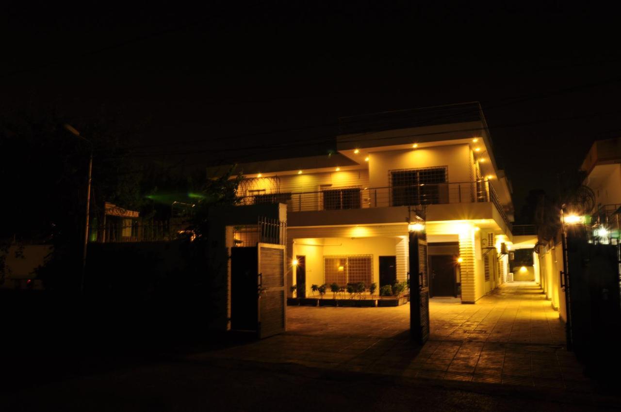 Reina Boutique Hotel - G6/3 Islamabad Buitenkant foto