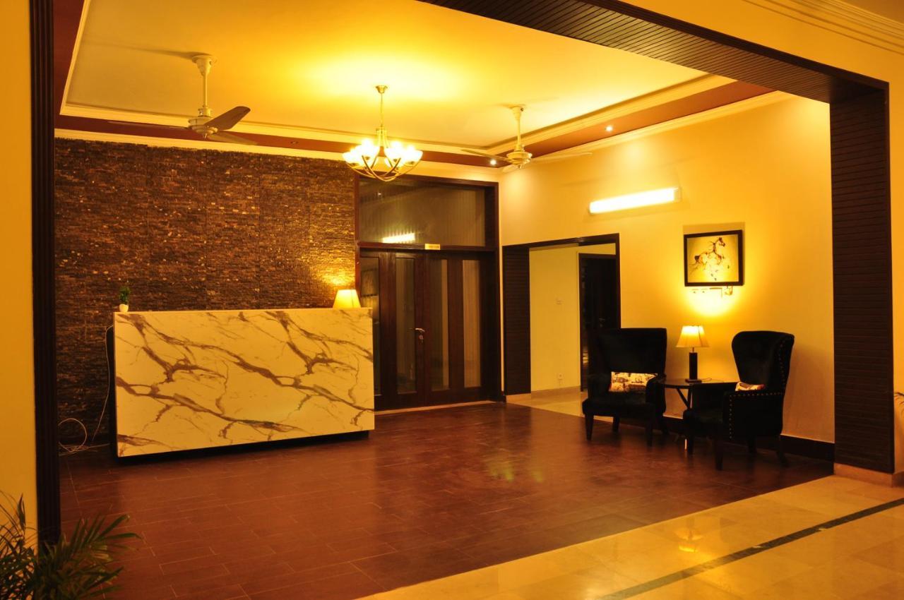 Reina Boutique Hotel - G6/3 Islamabad Buitenkant foto